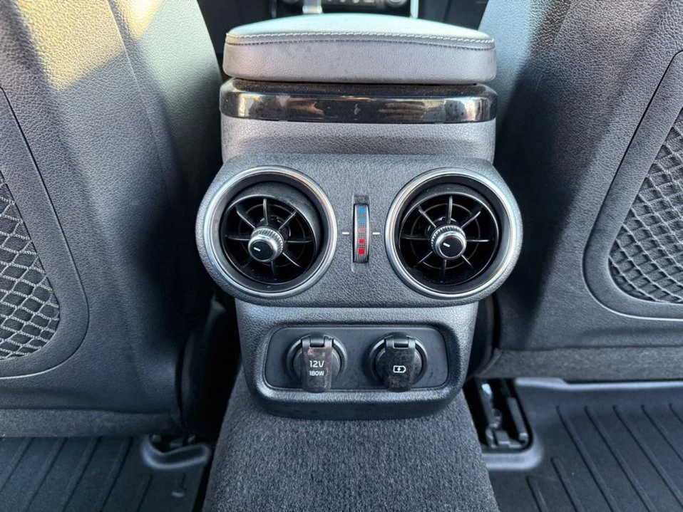 2021 Kia Stinger - Image 19 of 20
