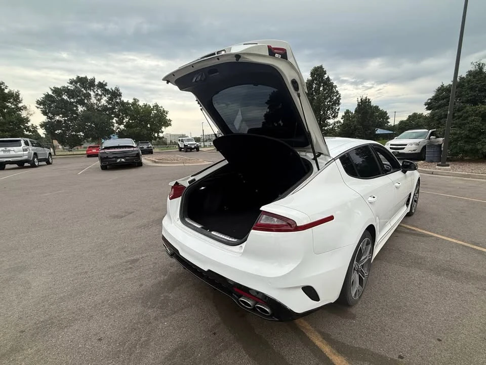 2021 Kia Stinger - Image 9 of 19