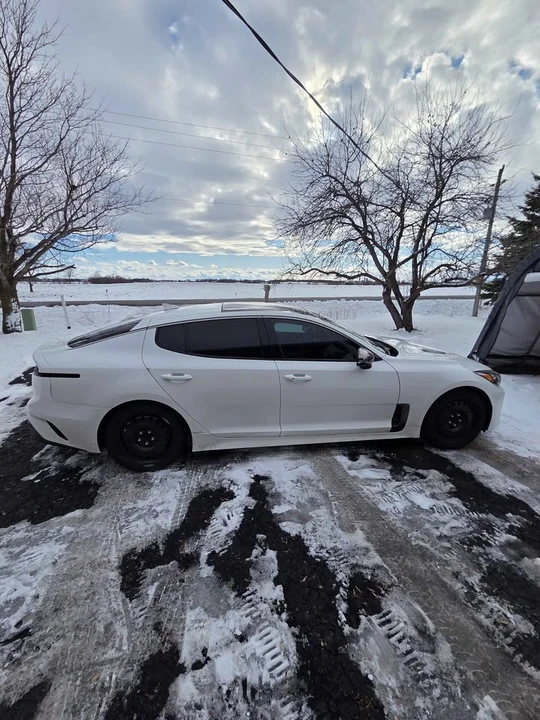 2021 Kia Stinger - Image 4 of 7