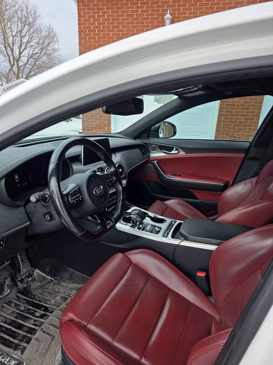 2021 Kia Stinger - Image 5 of 7