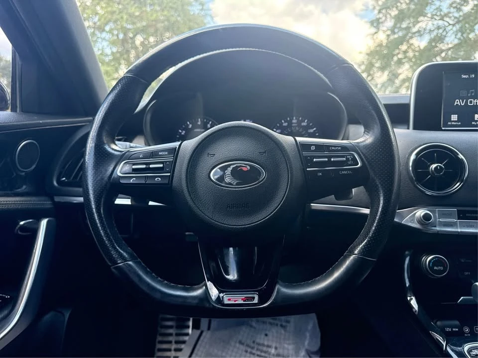 2021 Kia Stinger - Image 19 of 20