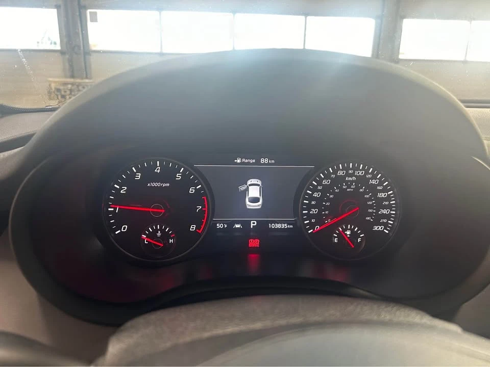 2021 Kia Stinger - Image 7 of 9