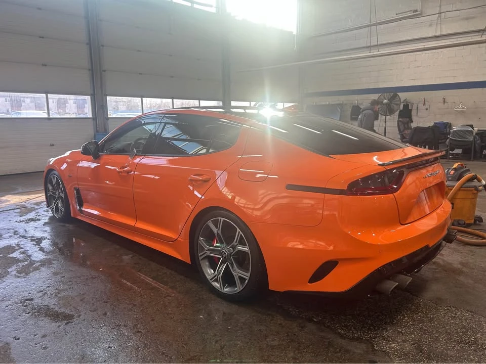 2021 Kia Stinger - Image 2 of 9