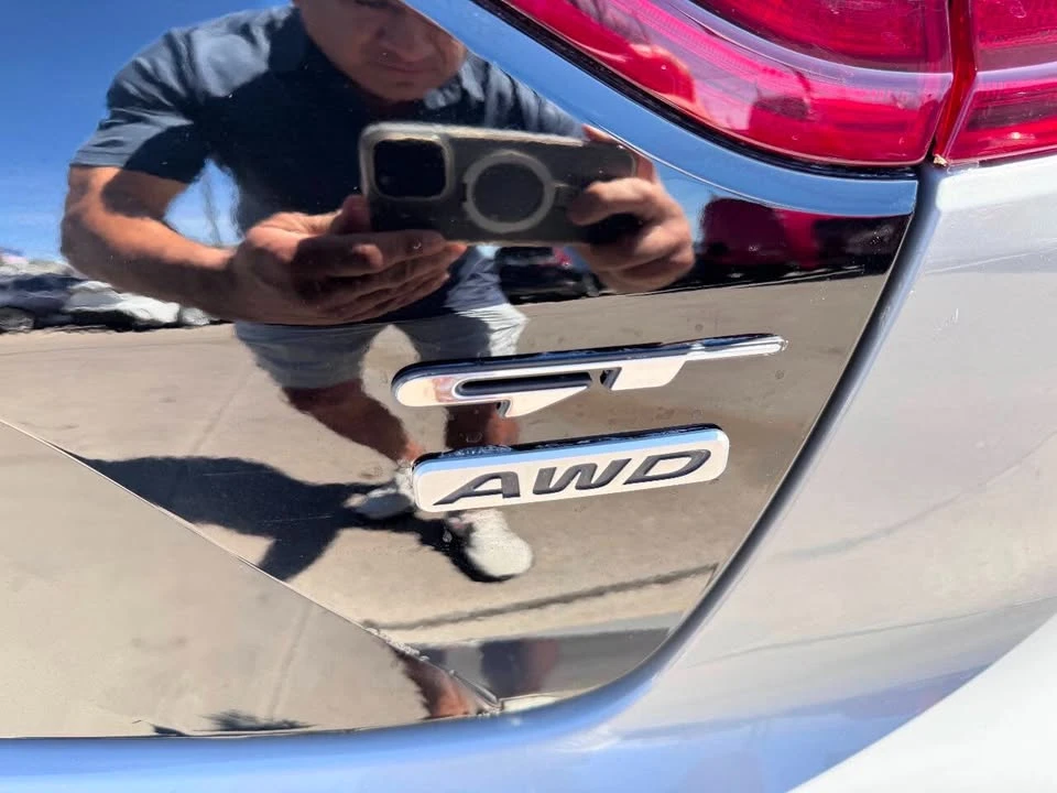 2021 Kia Stinger - Image 9 of 10