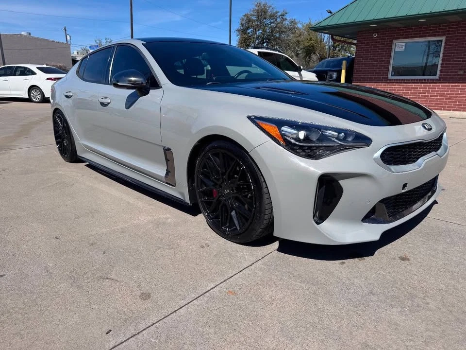 2021 Kia Stinger - Image 2 of 10