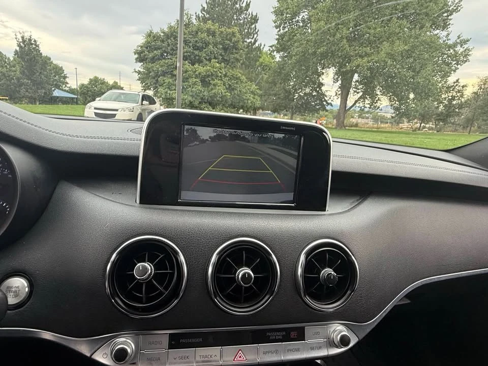 2021 Kia Stinger - Image 17 of 20
