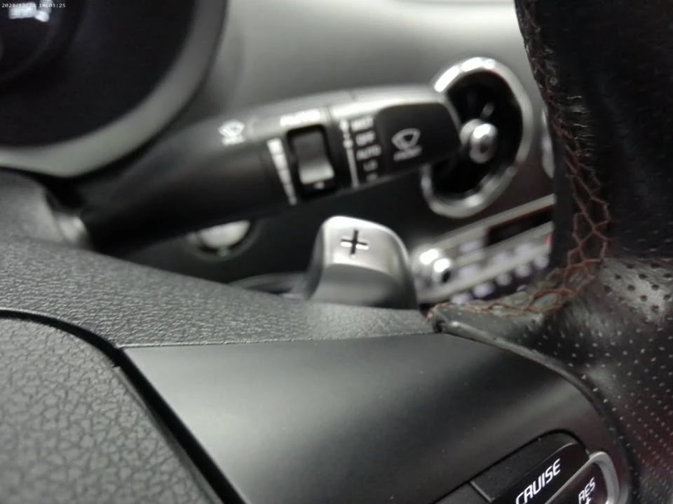 2021 Kia Stinger - Image 19 of 20