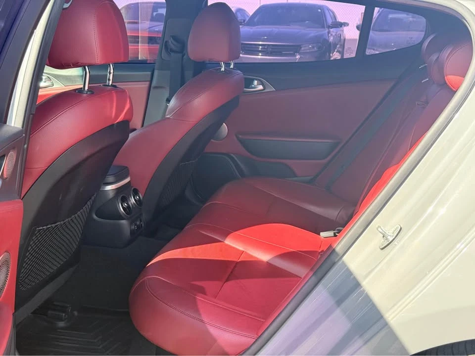 2021 Kia Stinger - Image 7 of 9