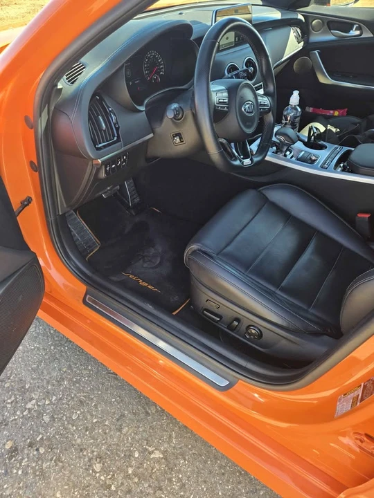 2021 Kia Stinger - Image 6 of 8
