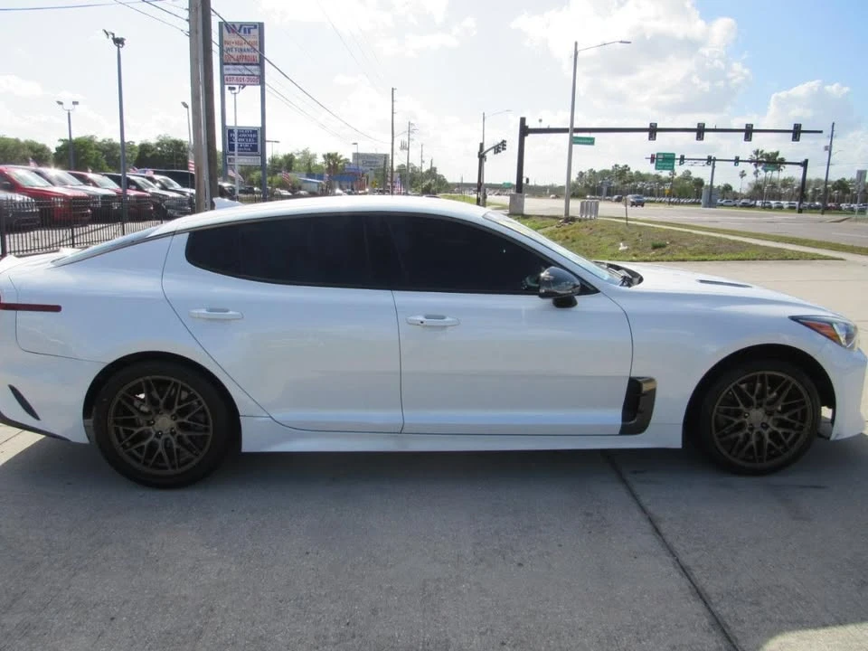 2021 Kia Stinger - Image 8 of 19