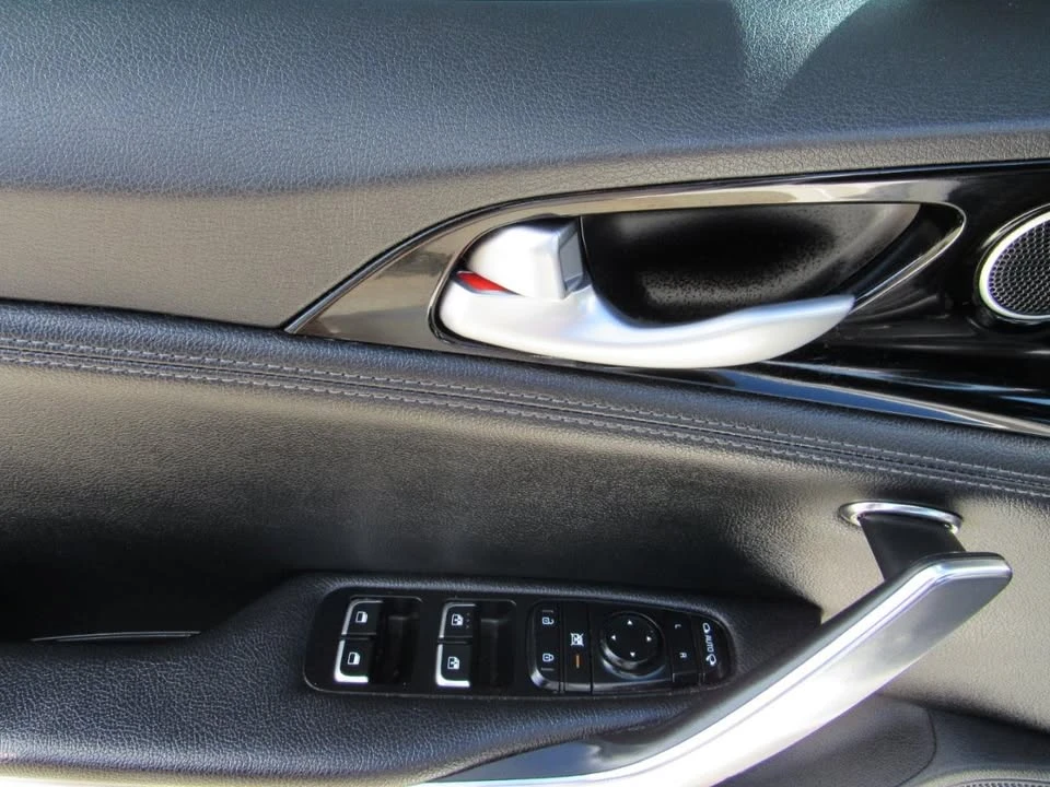 2021 Kia Stinger - Image 11 of 19
