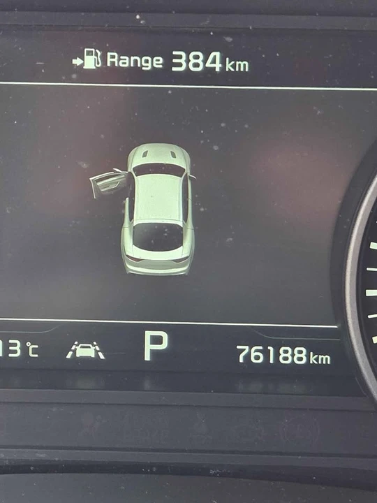 2021 Kia Stinger - Image 8 of 13
