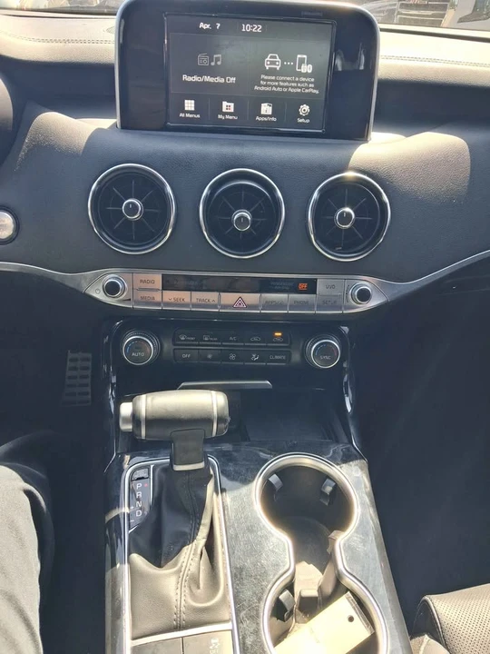 2021 Kia Stinger - Image 13 of 16