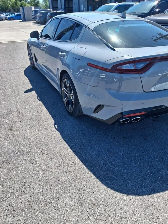 2021 Kia Stinger - Image 2 of 16