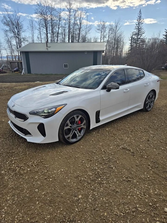 2021 Kia Stinger - Image 2 of 6