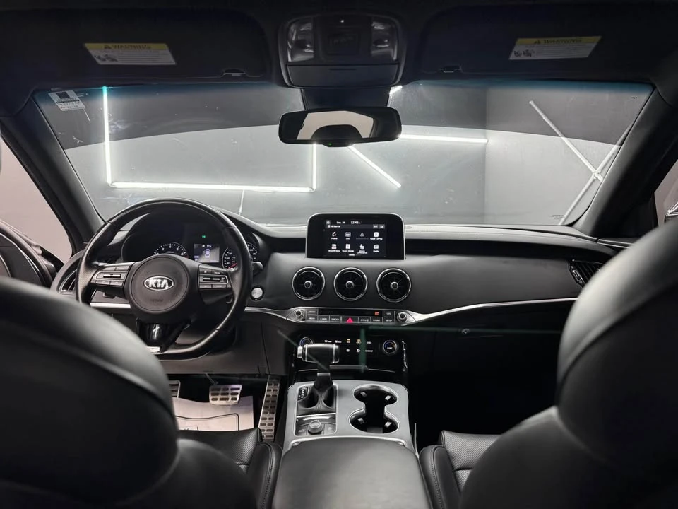 2021 Kia Stinger - Image 9 of 11