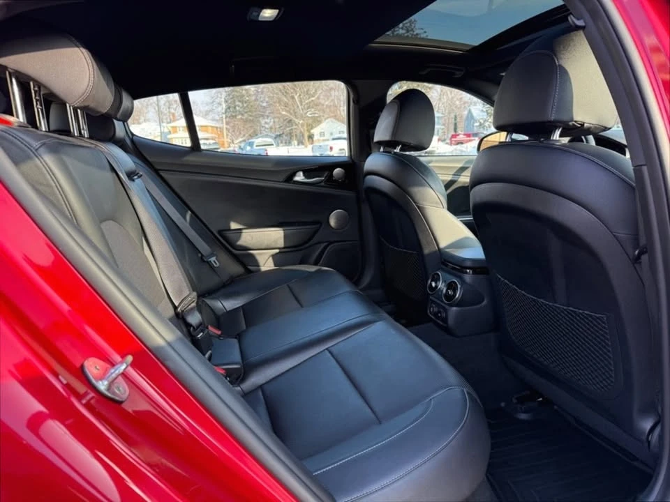 2021 Kia Stinger - Image 14 of 19