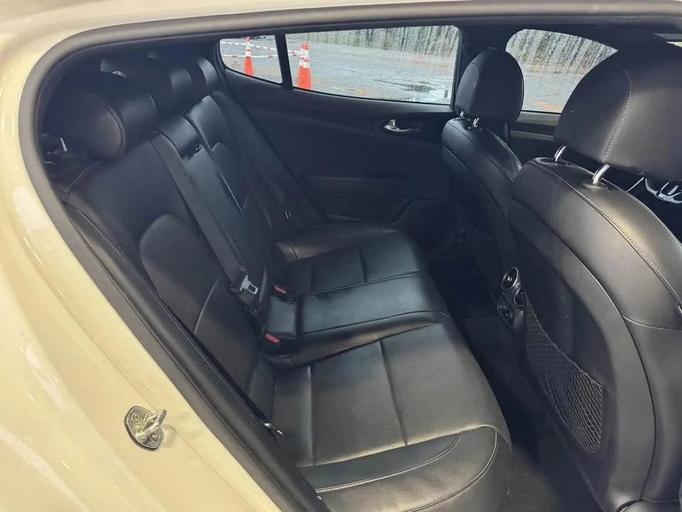 2021 Kia Stinger GT - Image 10 of 12