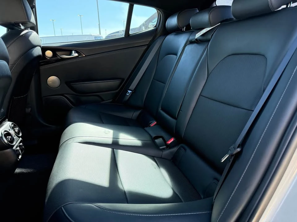 2021 Kia Stinger - Image 10 of 12