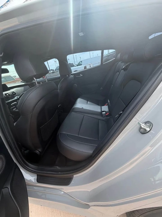 2021 Kia Stinger - Image 6 of 11