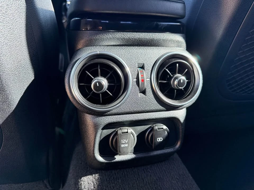 2021 Kia Stinger - Image 11 of 12