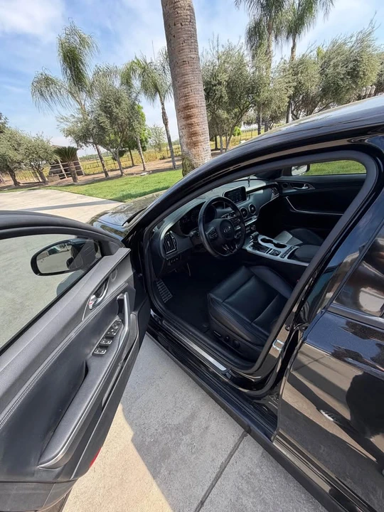 2021 Kia Stinger - Image 7 of 10