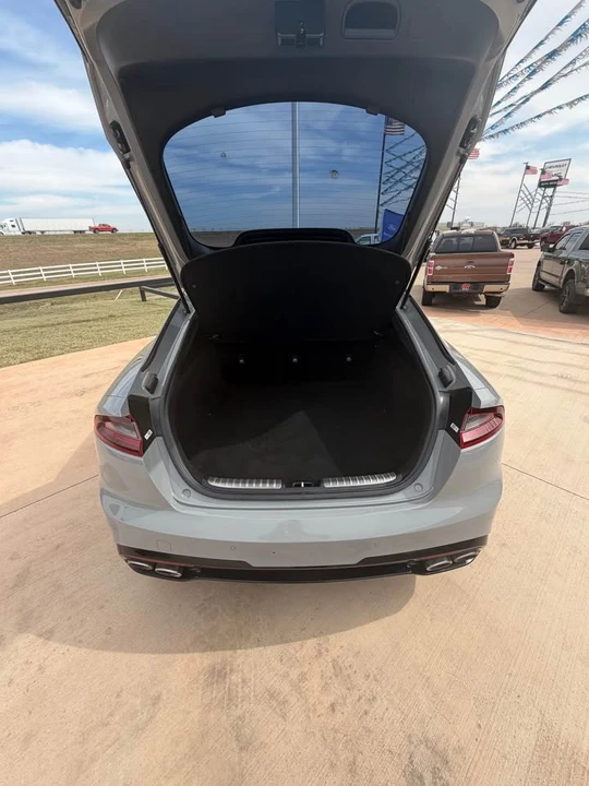 2021 Kia Stinger - Image 4 of 11