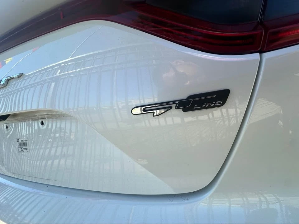 2021 Kia Stinger - Image 11 of 16