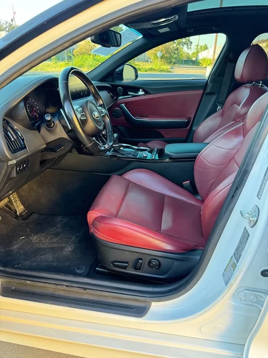 2021 Kia Stinger - Image 7 of 9