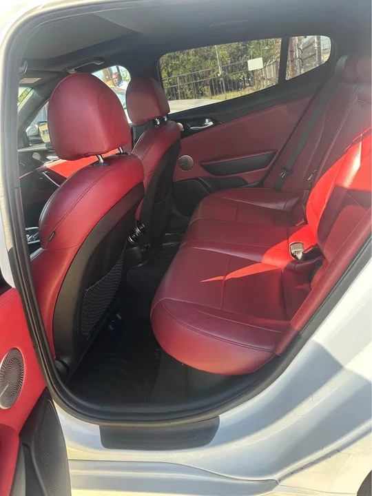 2021 Kia Stinger - Image 7 of 16