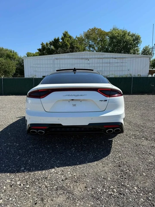 2021 Kia Stinger - Image 4 of 10