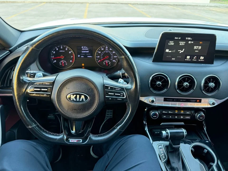 2021 Kia Stinger - Image 6 of 9