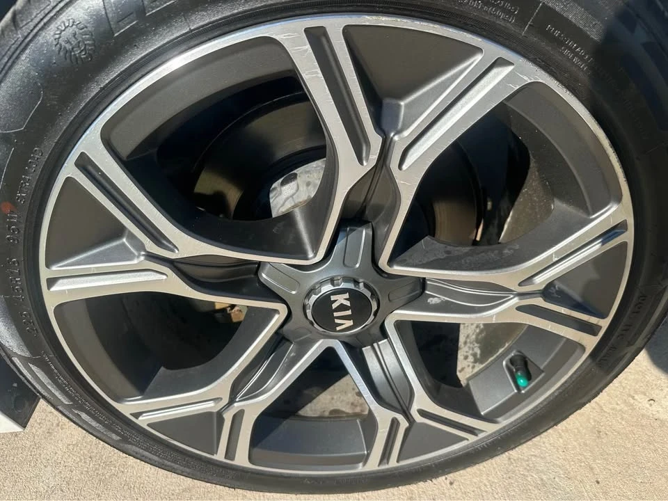 2021 Kia Stinger - Image 8 of 16