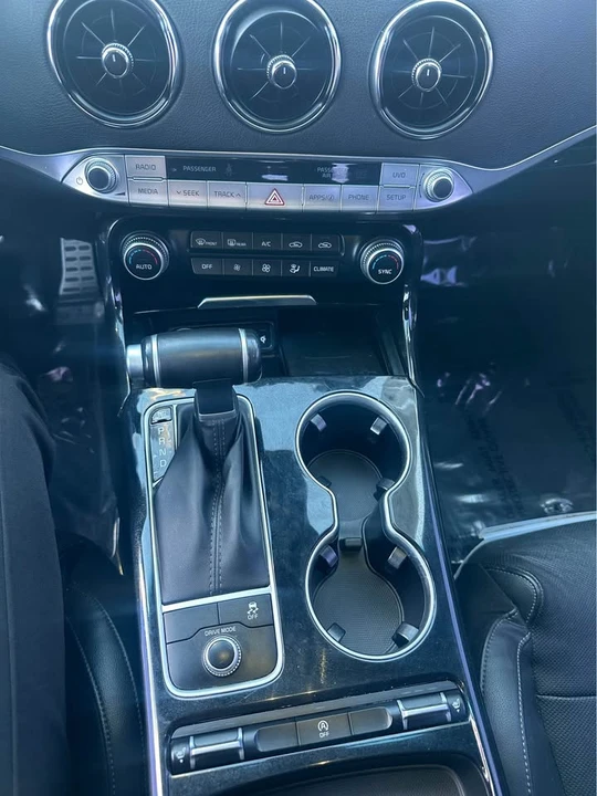 2021 Kia Stinger - Image 8 of 10