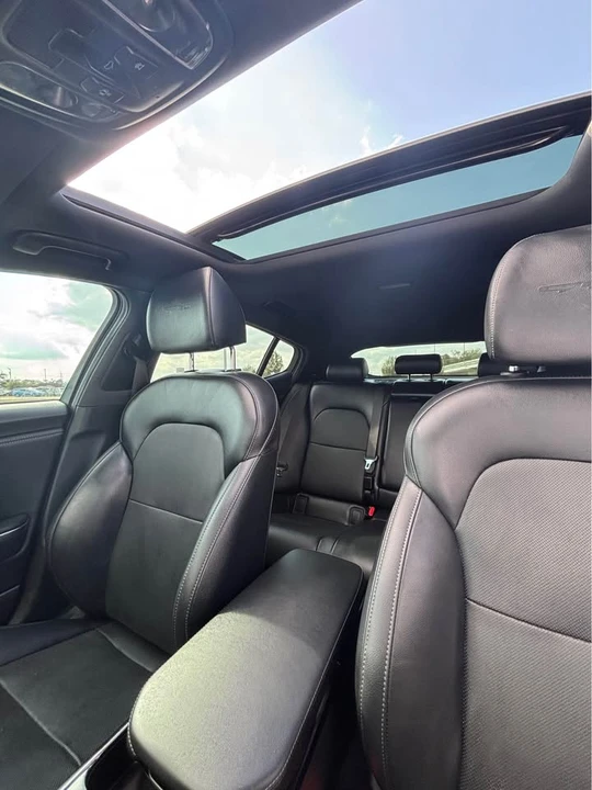 2021 Kia Stinger - Image 9 of 12