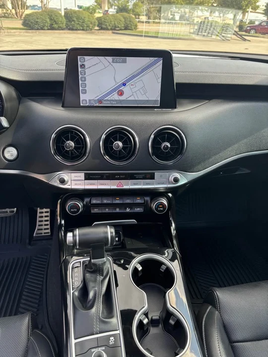 2021 Kia Stinger - Image 11 of 12