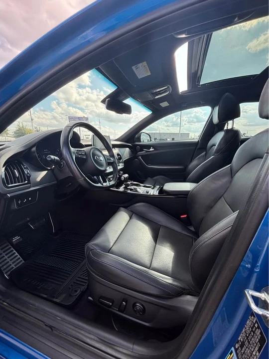 2021 Kia Stinger - Image 10 of 12