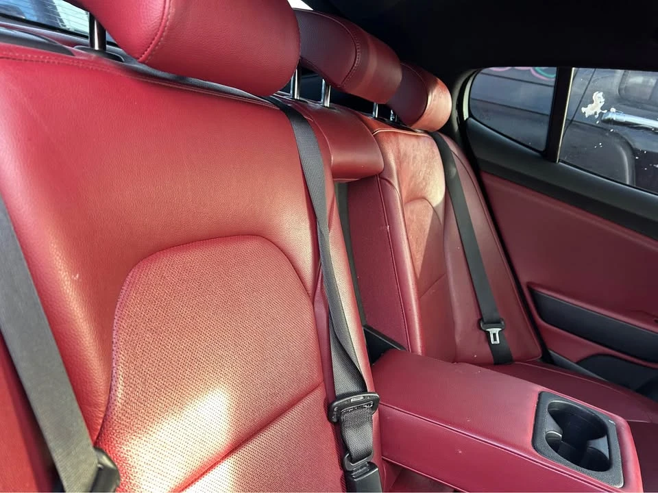2021 Kia Stinger - Image 13 of 14