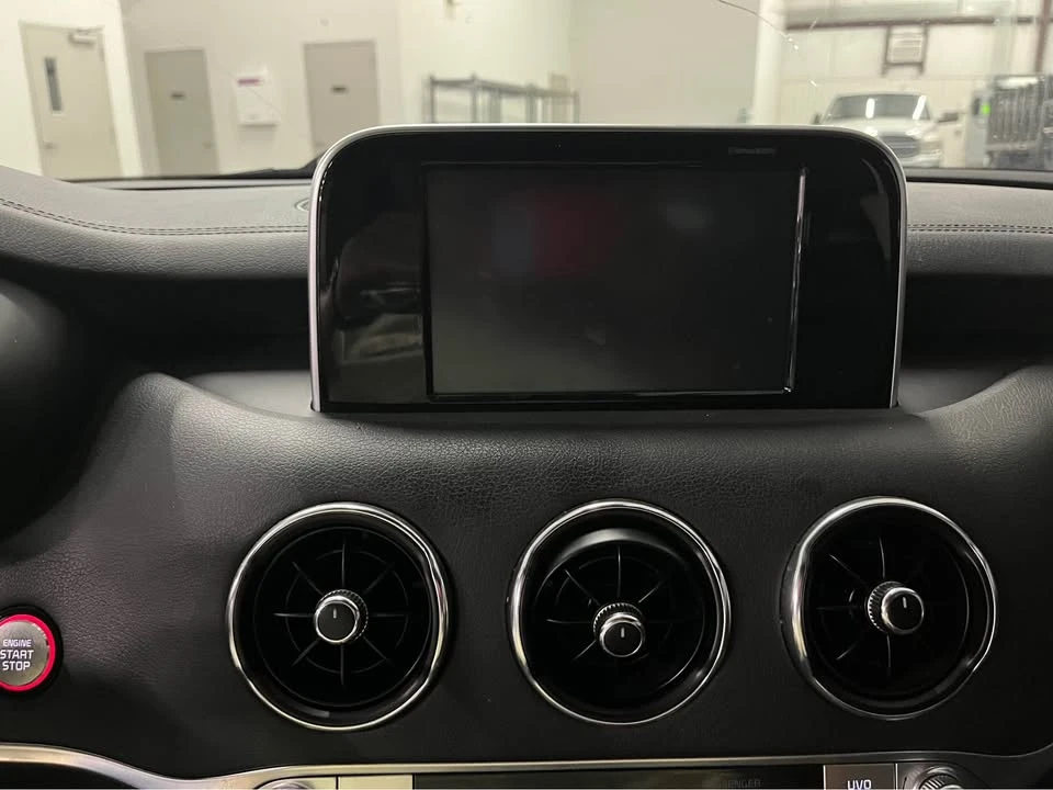 2021 Kia Stinger - Image 8 of 17