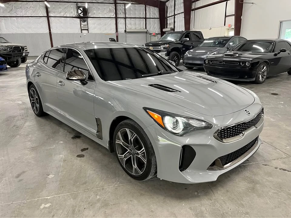 2021 Kia Stinger - Image 2 of 17