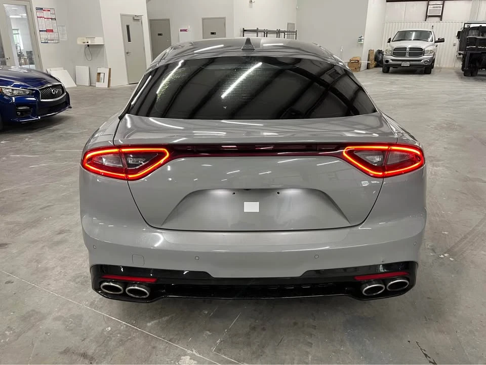2021 Kia Stinger - Image 15 of 17