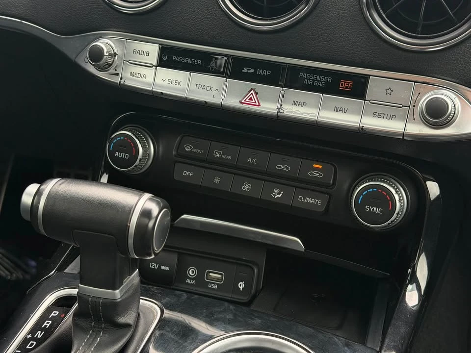 2021 Kia Stinger - Image 14 of 20