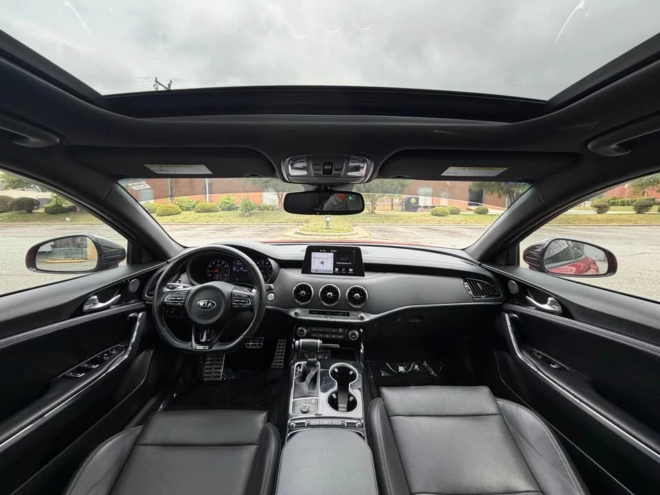 2021 Kia Stinger - Image 11 of 20