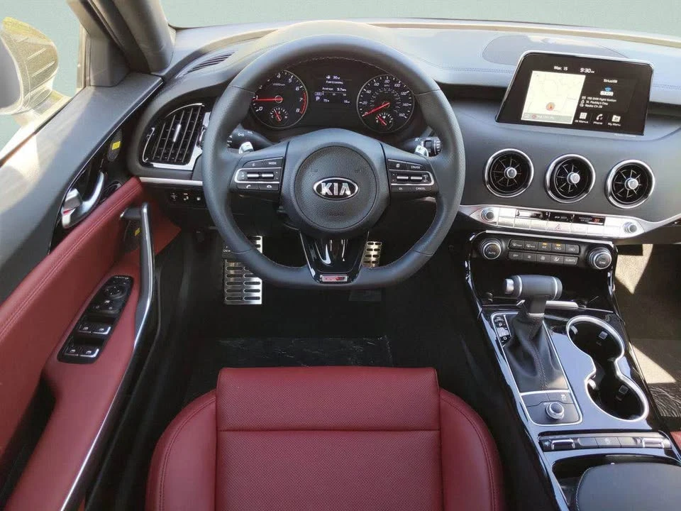 2021 Kia Stinger - Image 9 of 18