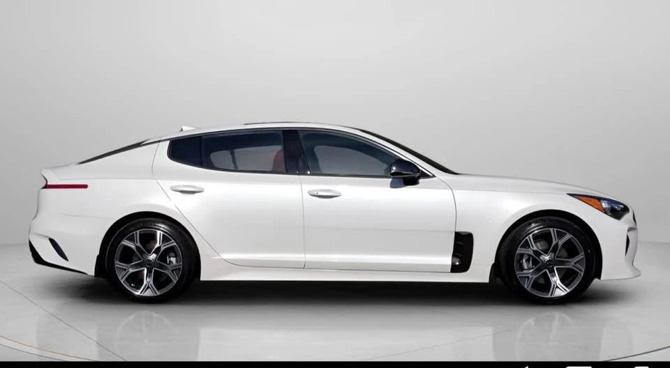 2021 Kia Stinger - Image 4 of 18