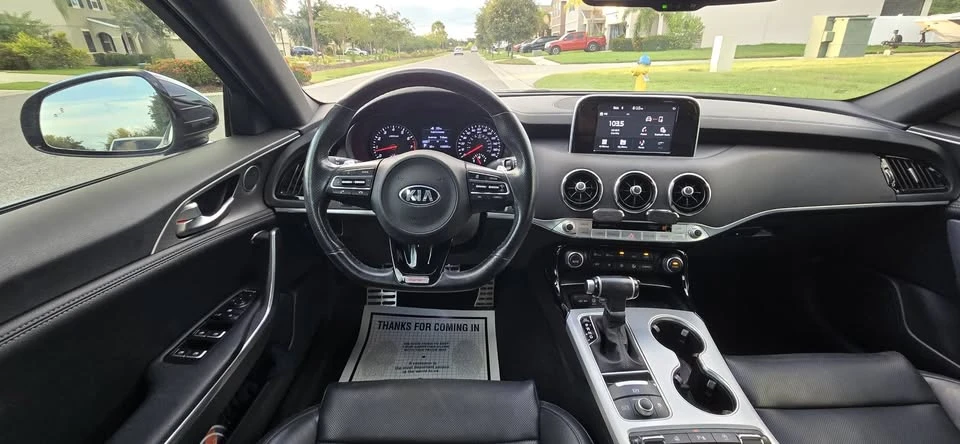 2021 Kia Stinger GT - Image 12 of 17