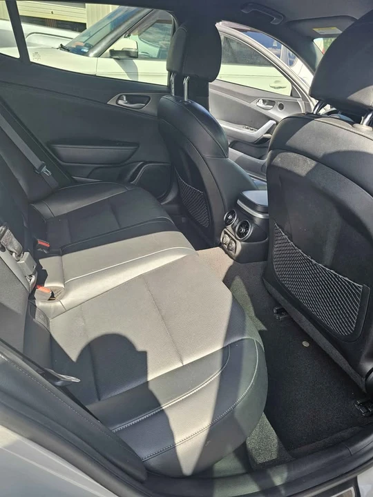 2021 Kia Stinger GT - Image 8 of 13