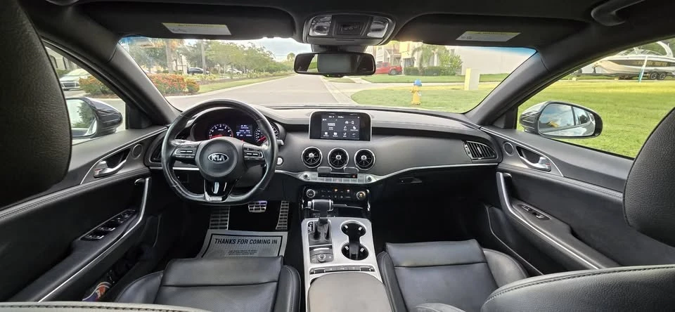 2021 Kia Stinger GT - Image 11 of 17