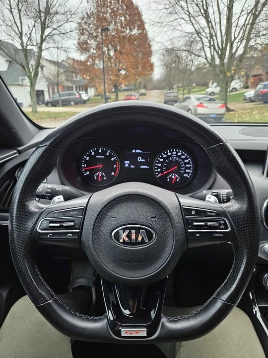 2021 Kia Stinger GT - Image 18 of 20