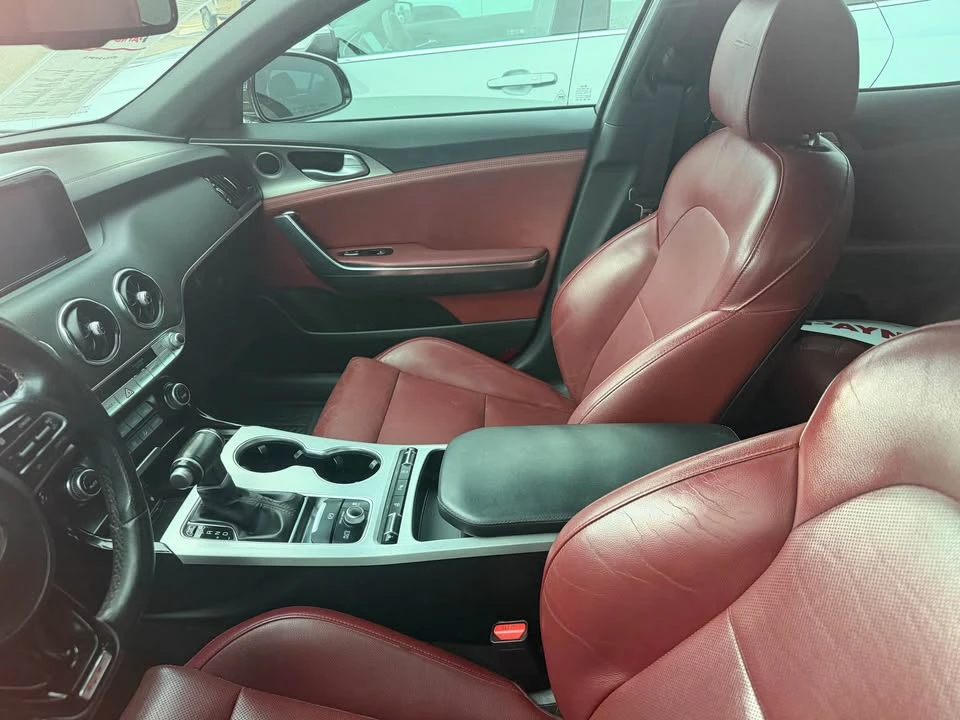 2021 Kia Stinger GT - Image 4 of 4